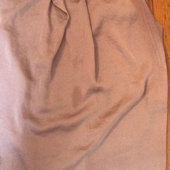 🎉HOST PICK!🎉 Gorgeous LOFT purple work top - XSP - Picture 3 of 6